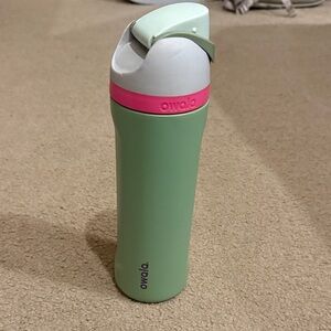 Owala Mint Green Water Bottle